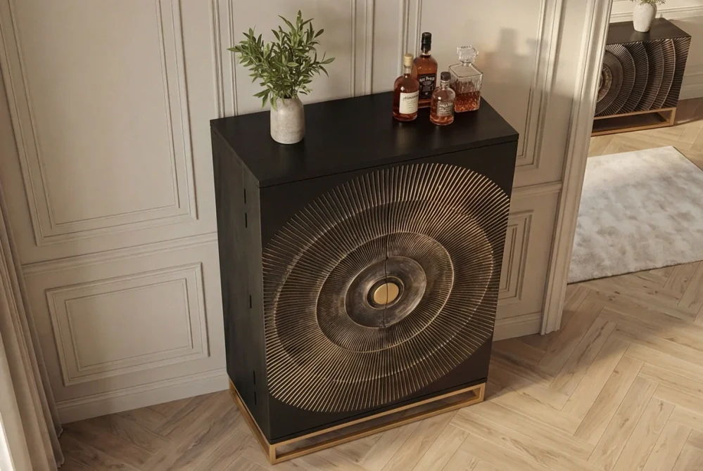 Bar skříňka zlaté SUNSET 140 cm 3D z mangového dřeva černé provedení