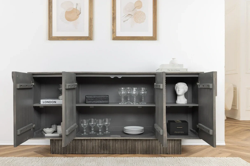 Komoda ART DECO 170 cm 3D z mangového dřeva kouřové šedé provedení vzhled