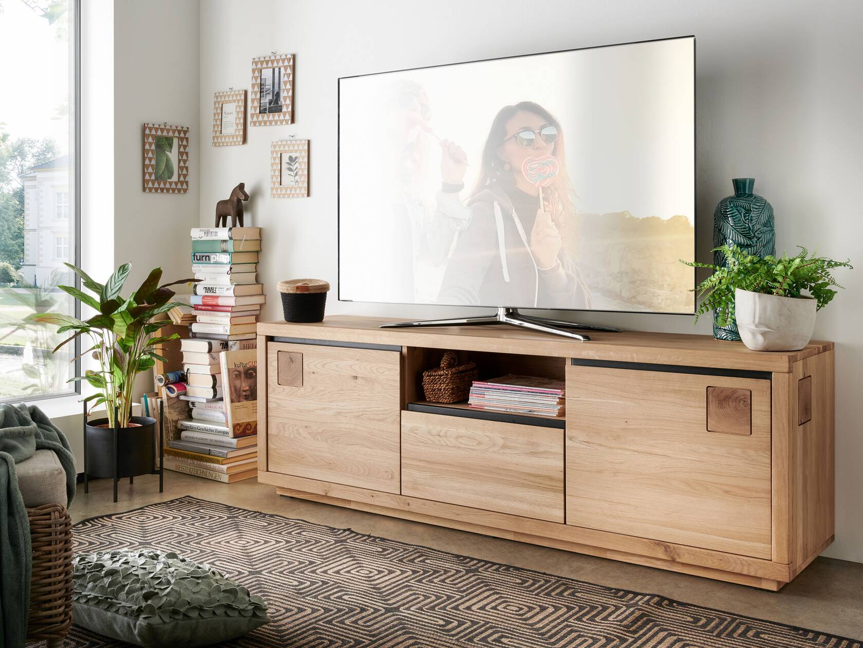 TV stolek divoký dub 170 cm Bern