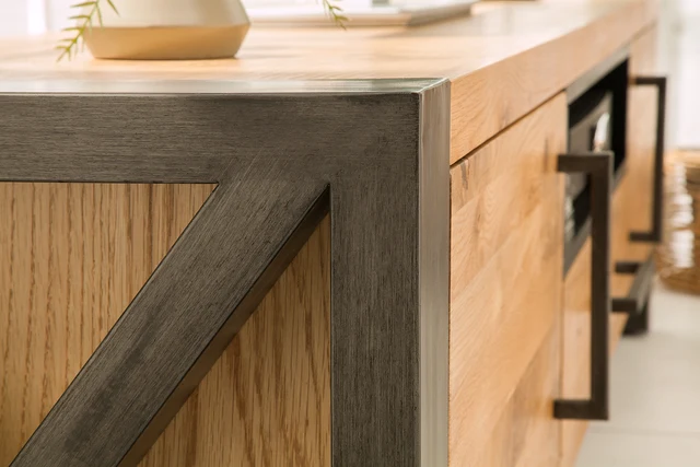 Nízký TV stolek THOR 200 cm z divokého dubu industriální styl