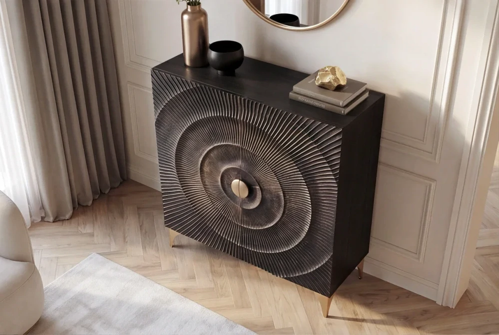 Vysoká komoda zlaté SUNSET 120 cm 3D z mangového dřeva černo-zlaté provedení